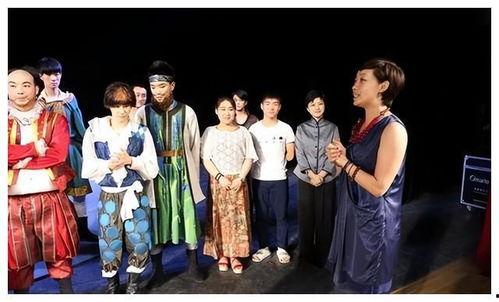 电影《戏剧》在线观看,揭秘舞台背后的激情与梦想 第3张 电影《戏剧》在线观看,揭秘舞台背后的激情与梦想 第3张